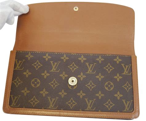 louis vuitton vintage monogram clutch.